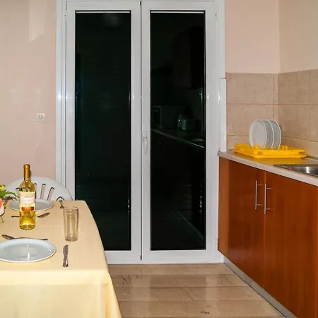 Stavros Next To Gouvia Marina Апарт-отель 3*