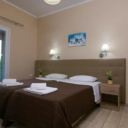 Stavros Next To Gouvia Marina Apartahotel