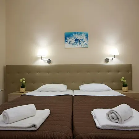 Stavros Next To Gouvia Marina Apartahotel