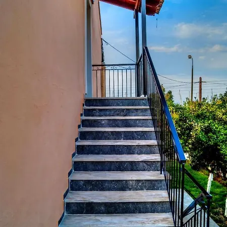 Stavros Next To Gouvia Marina