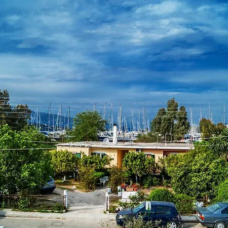 Stavros Next To Gouvia Marina Apart Otel 3*