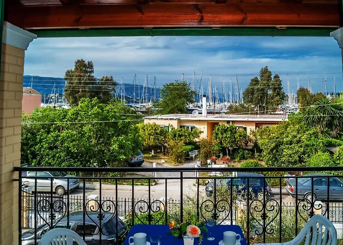 Stavros Next To Gouvia Marina Apartmanhotel